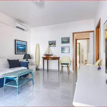 La Colombaia Apartment *